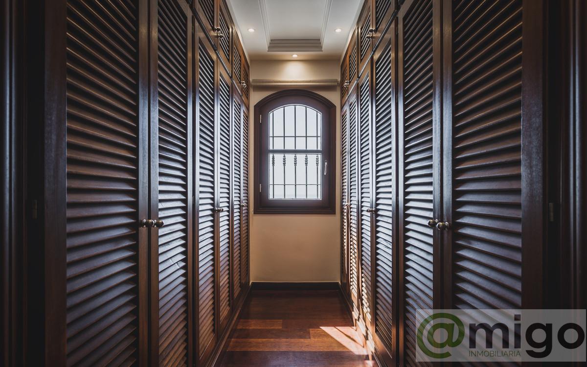 Venta de villa en Estepona