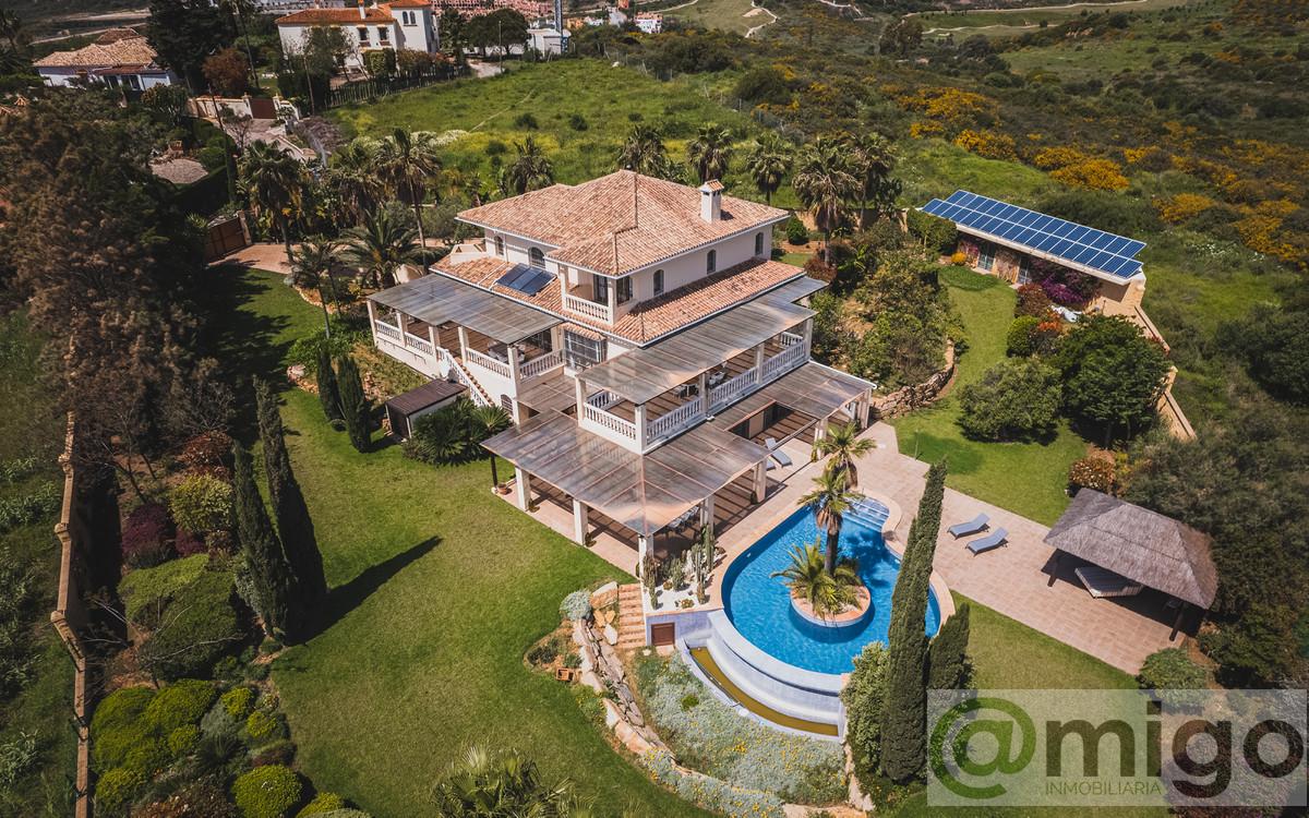 Venta de villa en Estepona