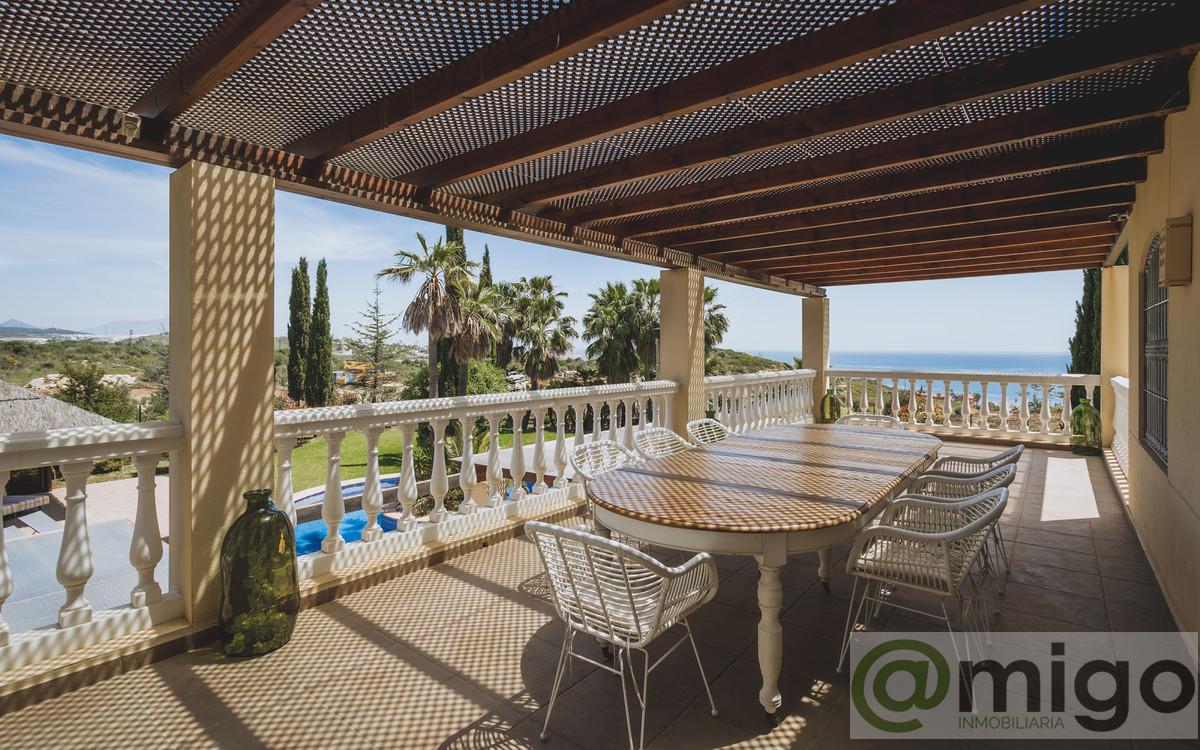 Venta de villa en Estepona