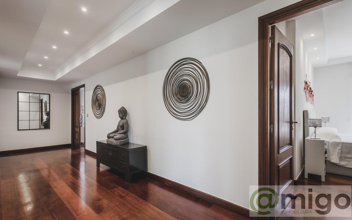 Venta de villa en Estepona