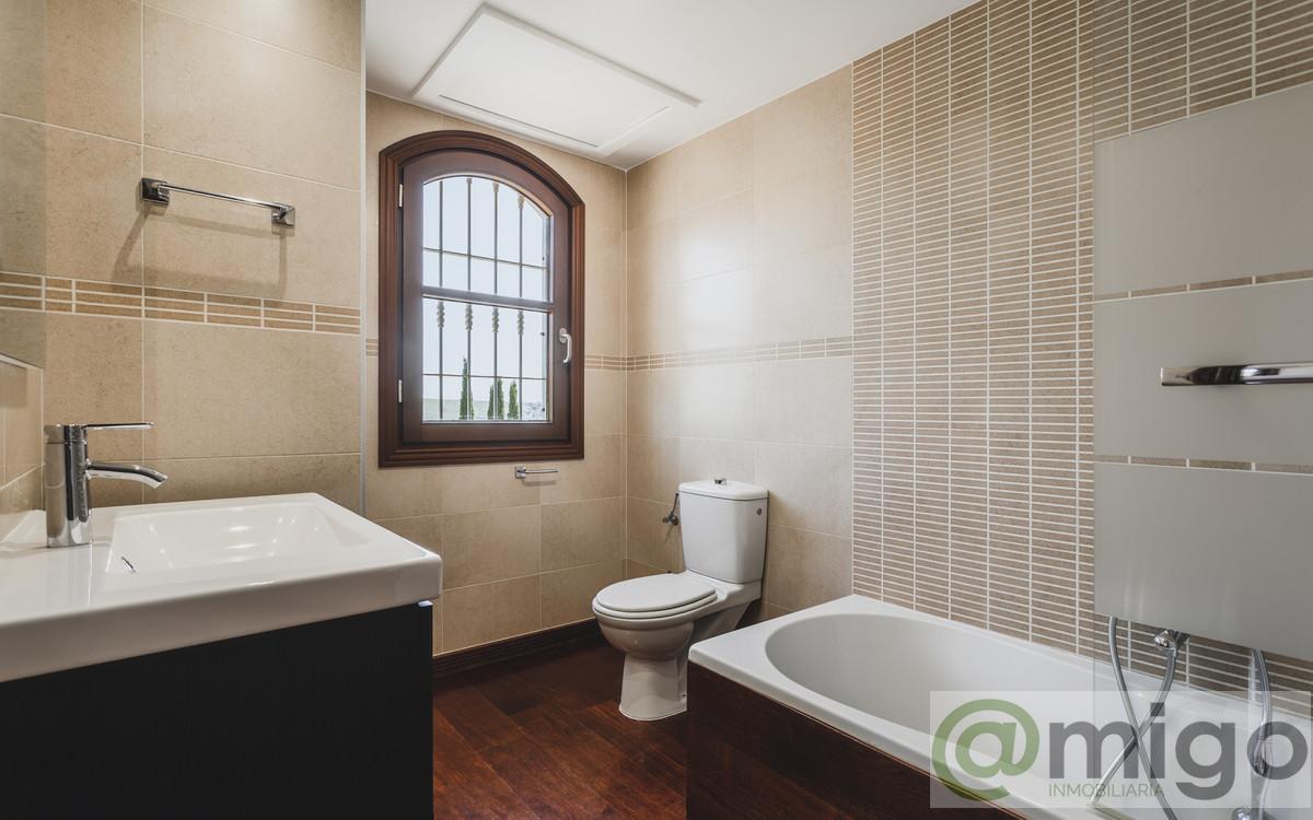 Venta de villa en Estepona