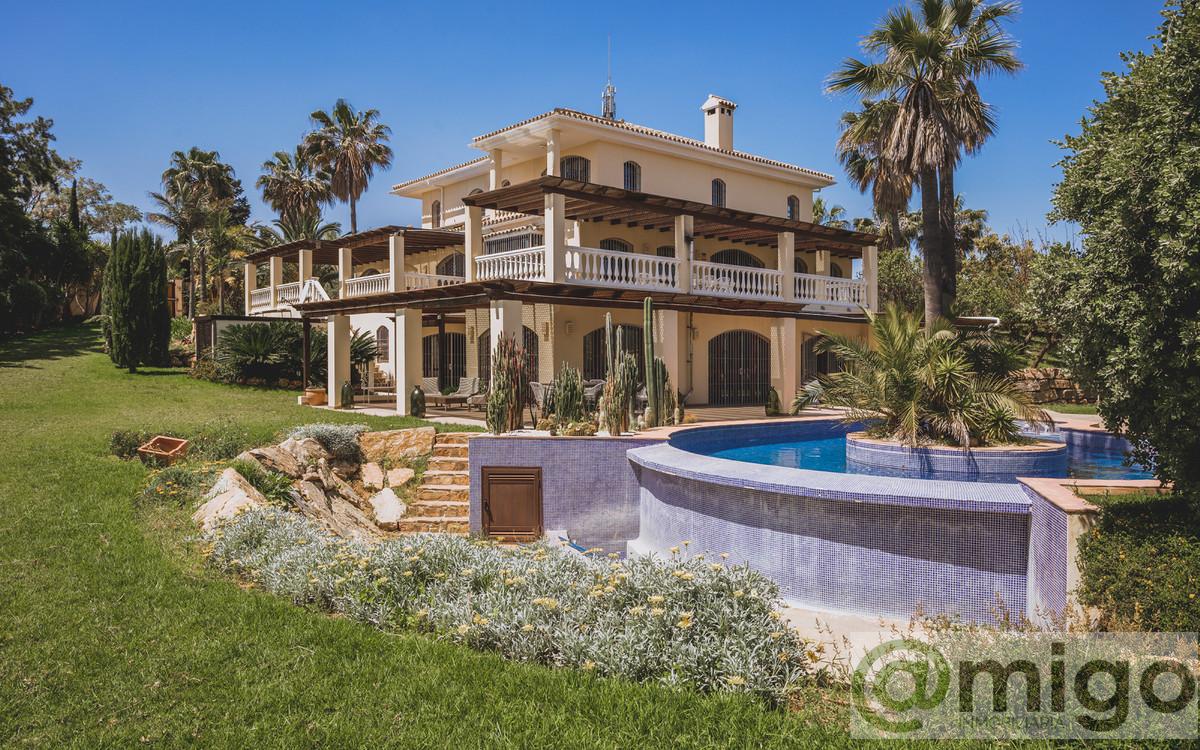 Venta de villa en Estepona