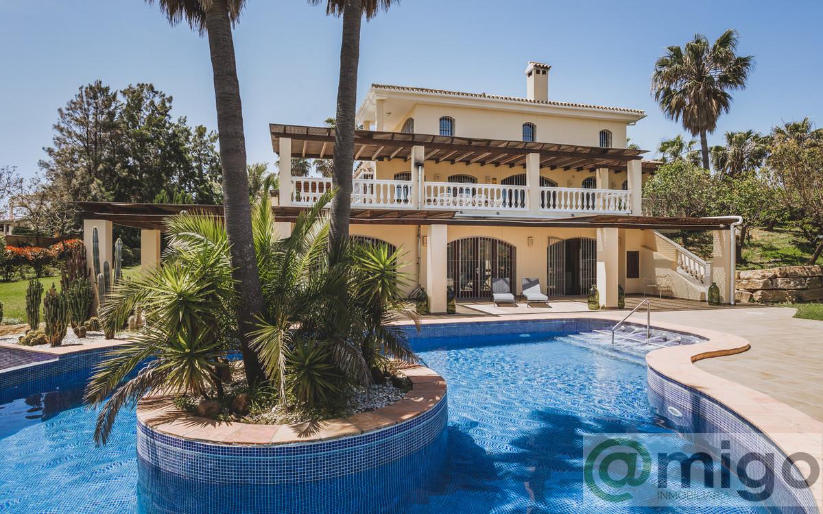 Venta de villa en Estepona