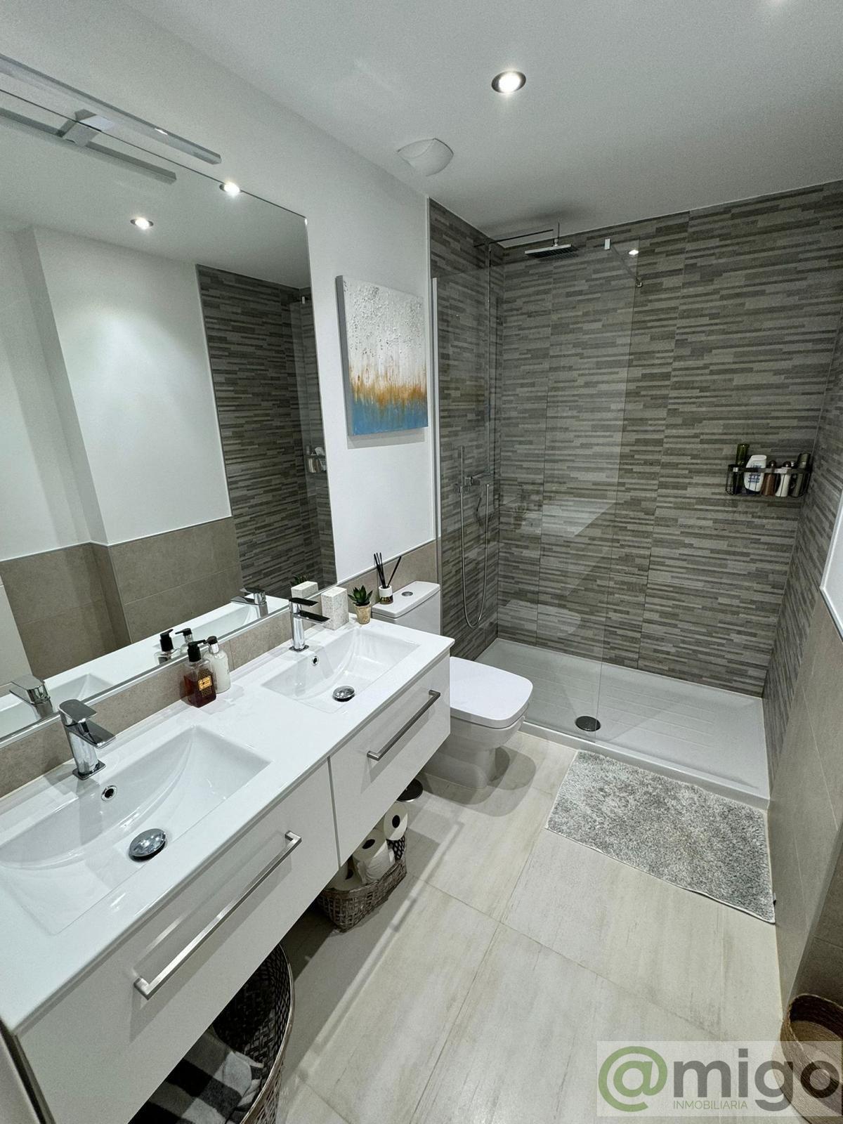 For sale of apartment in Estepona
