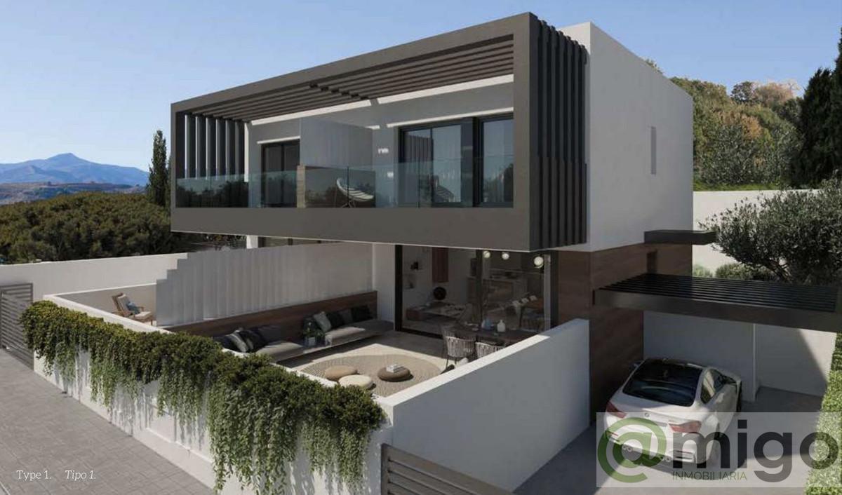 For sale of villa in Estepona
