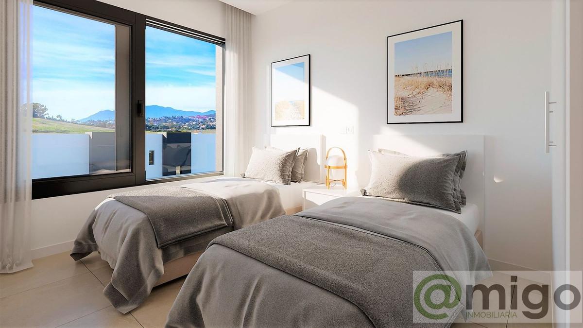 For sale of villa in Estepona