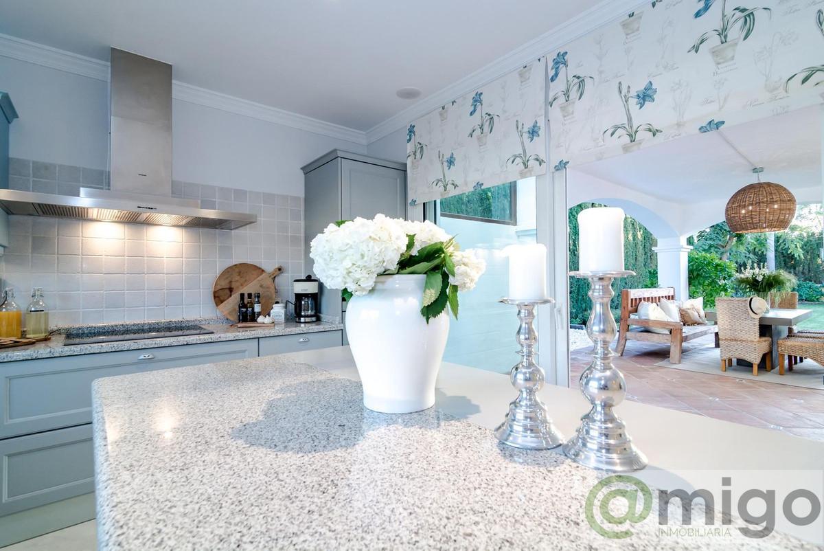 For sale of villa in Marbella