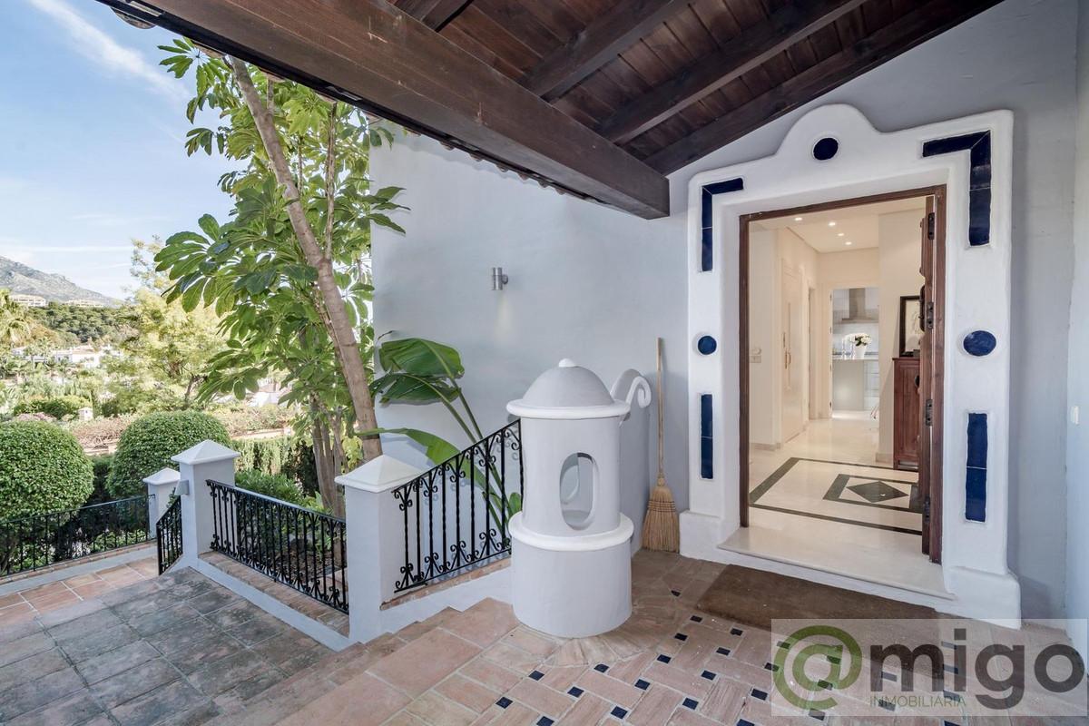 For sale of villa in Marbella