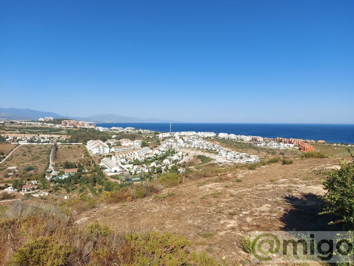 Venta de terreno en La Duquesa