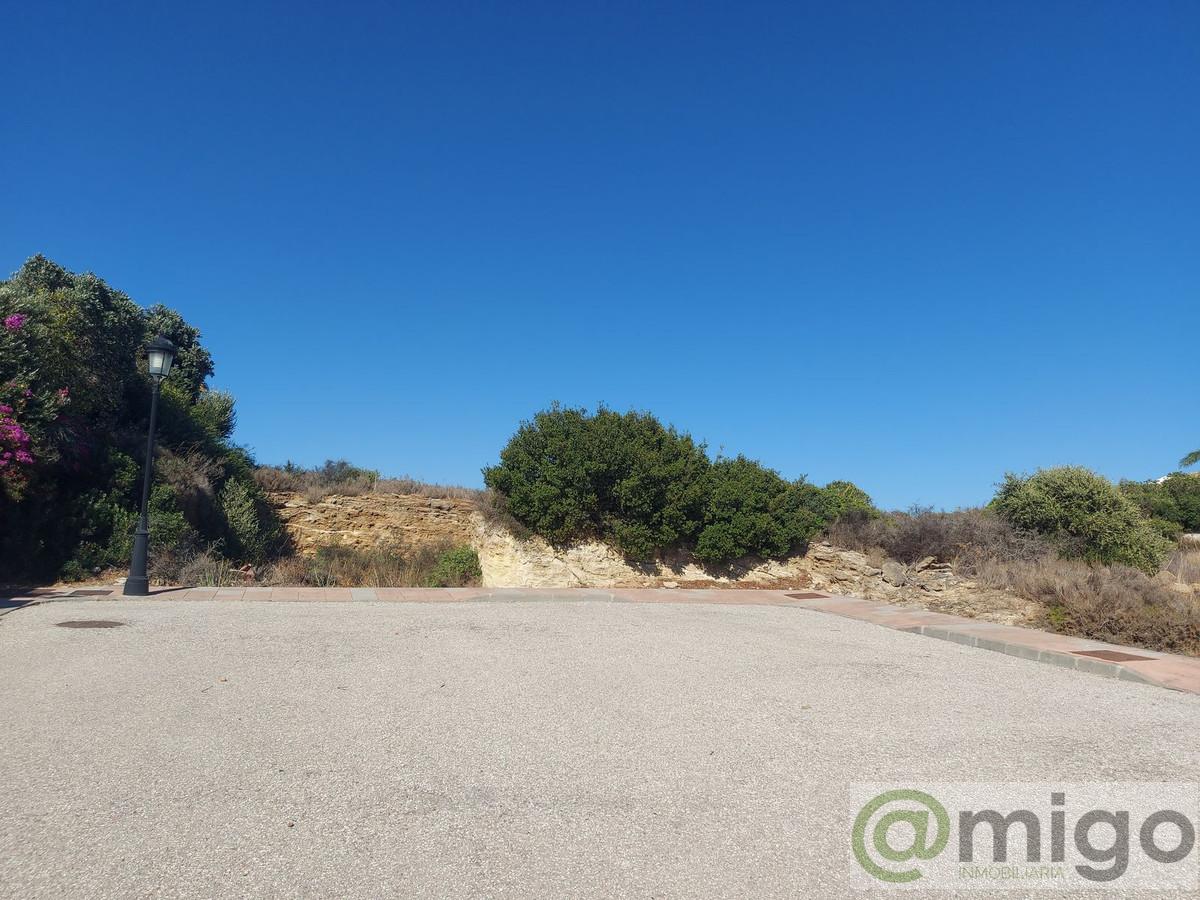 Venta de terreno en La Duquesa