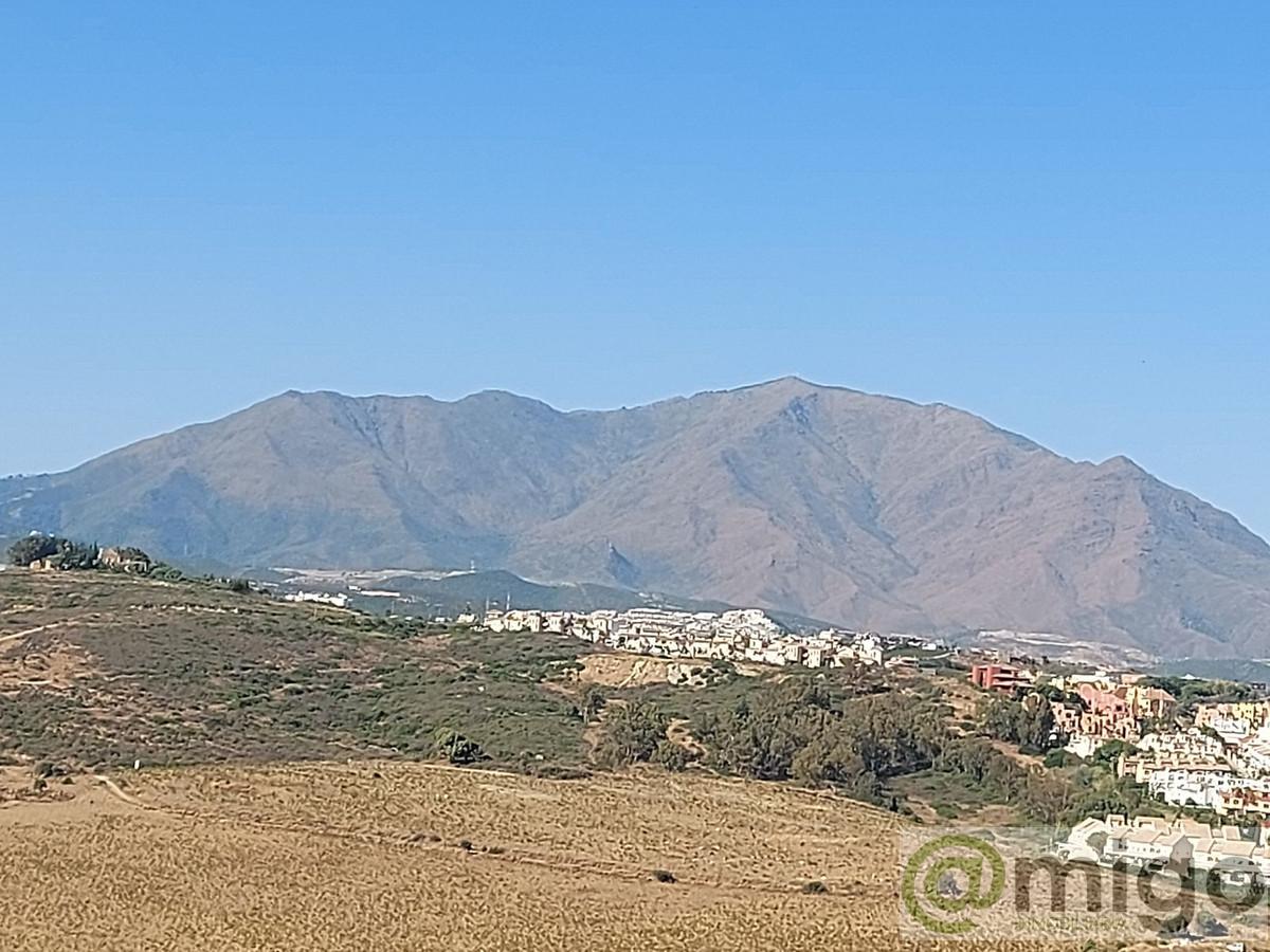 Venta de terreno en La Duquesa