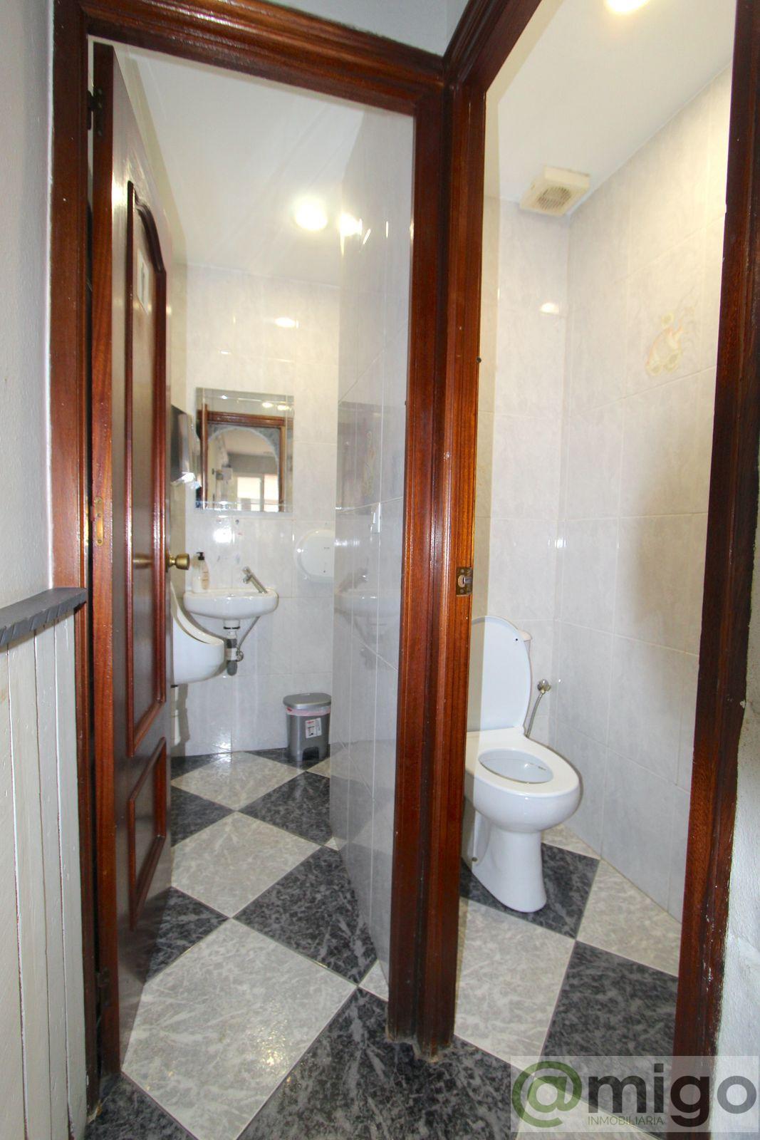 Venta de local en Marbesa