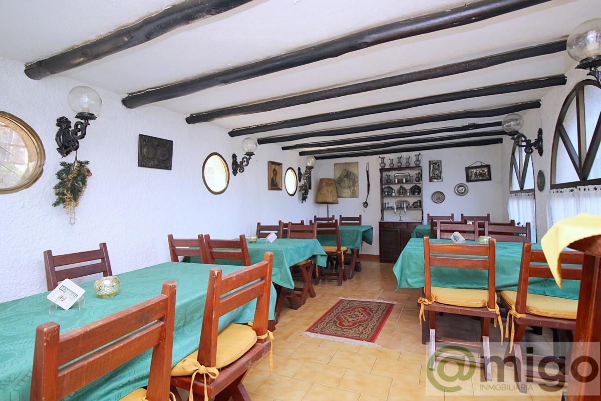 Venta de local en Marbesa