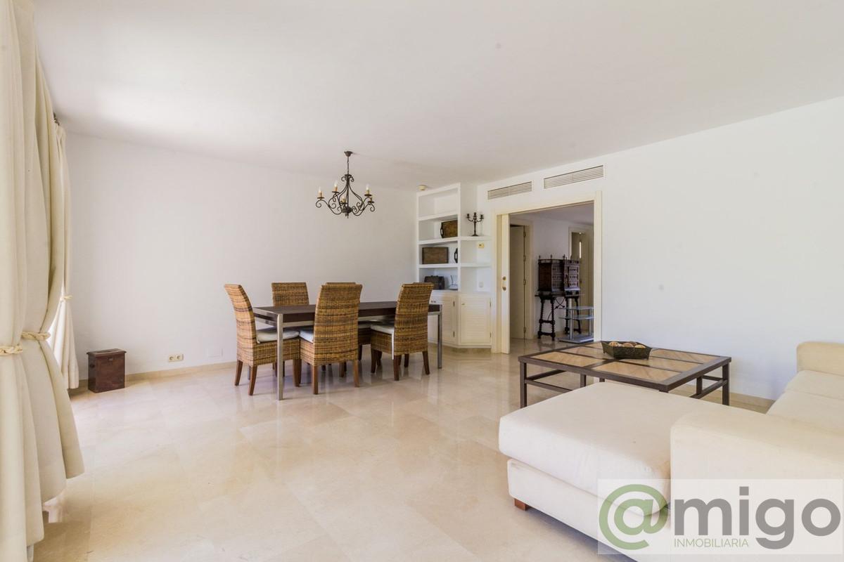 Venta de villa en Estepona