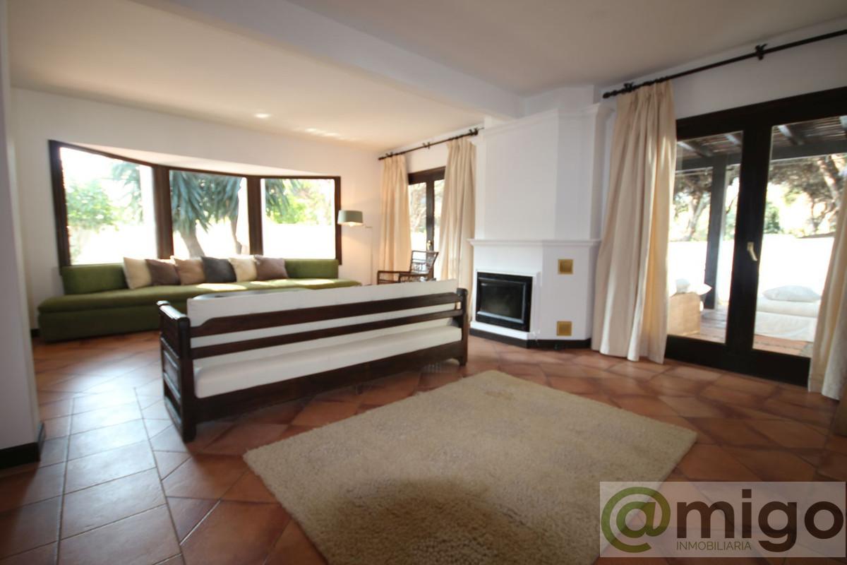 For sale of villa in Marbella