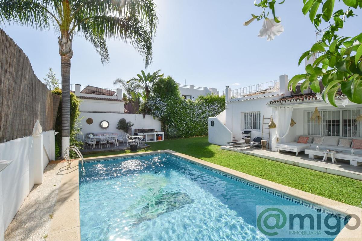 For sale of villa in Marbella