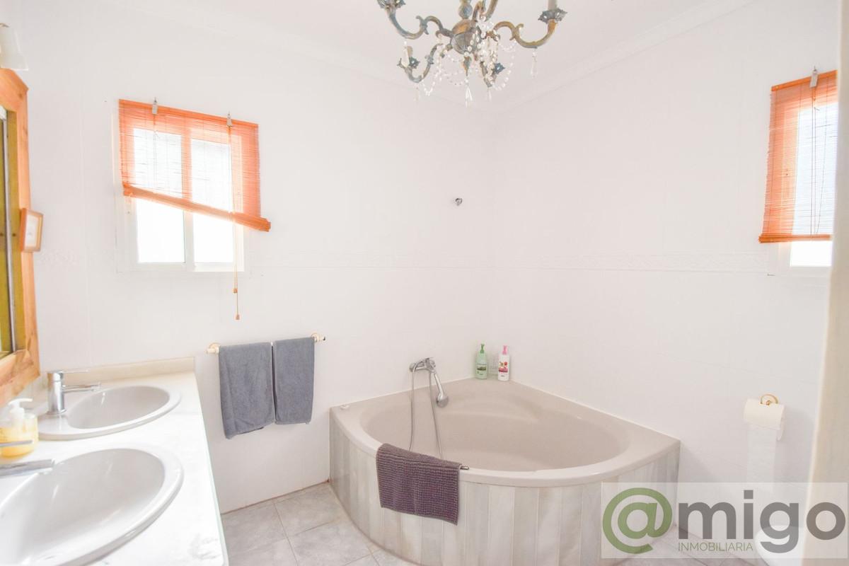 For sale of villa in Marbella