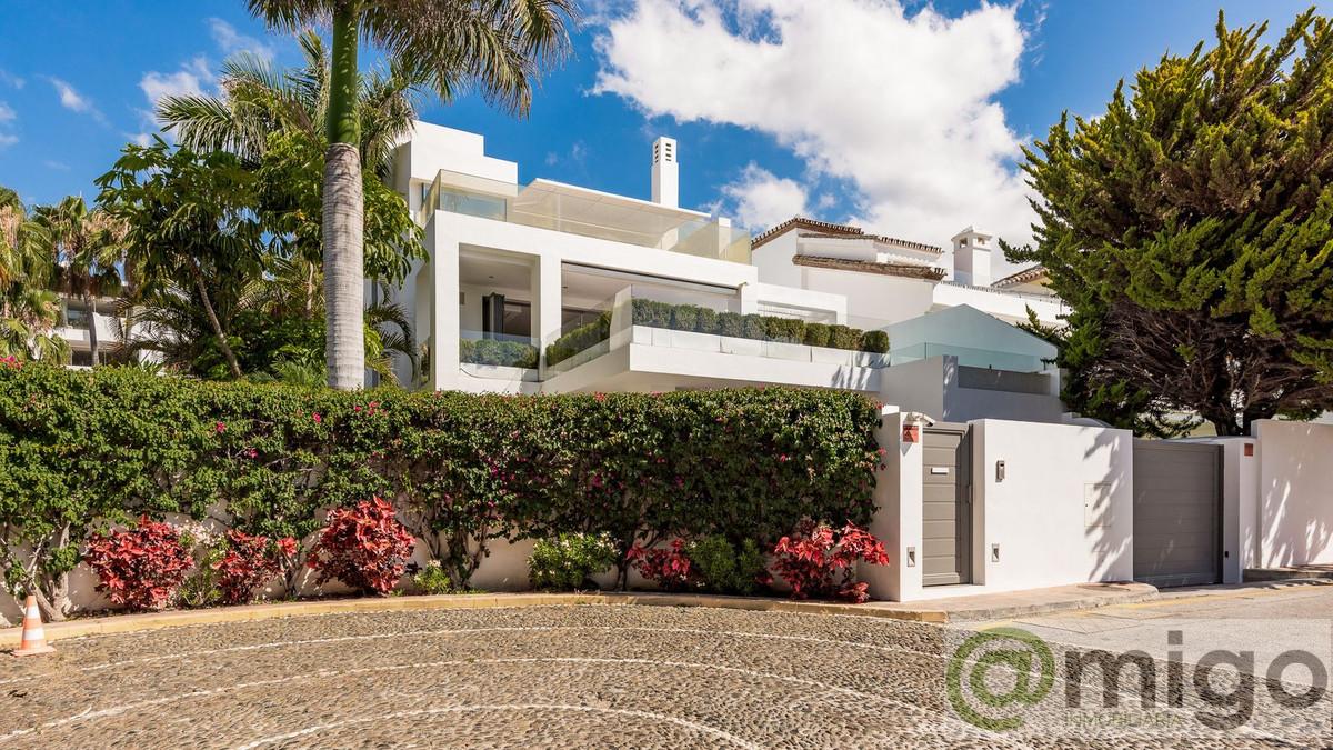 For sale of villa in Marbella