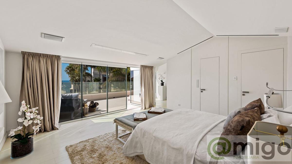 For sale of villa in Marbella