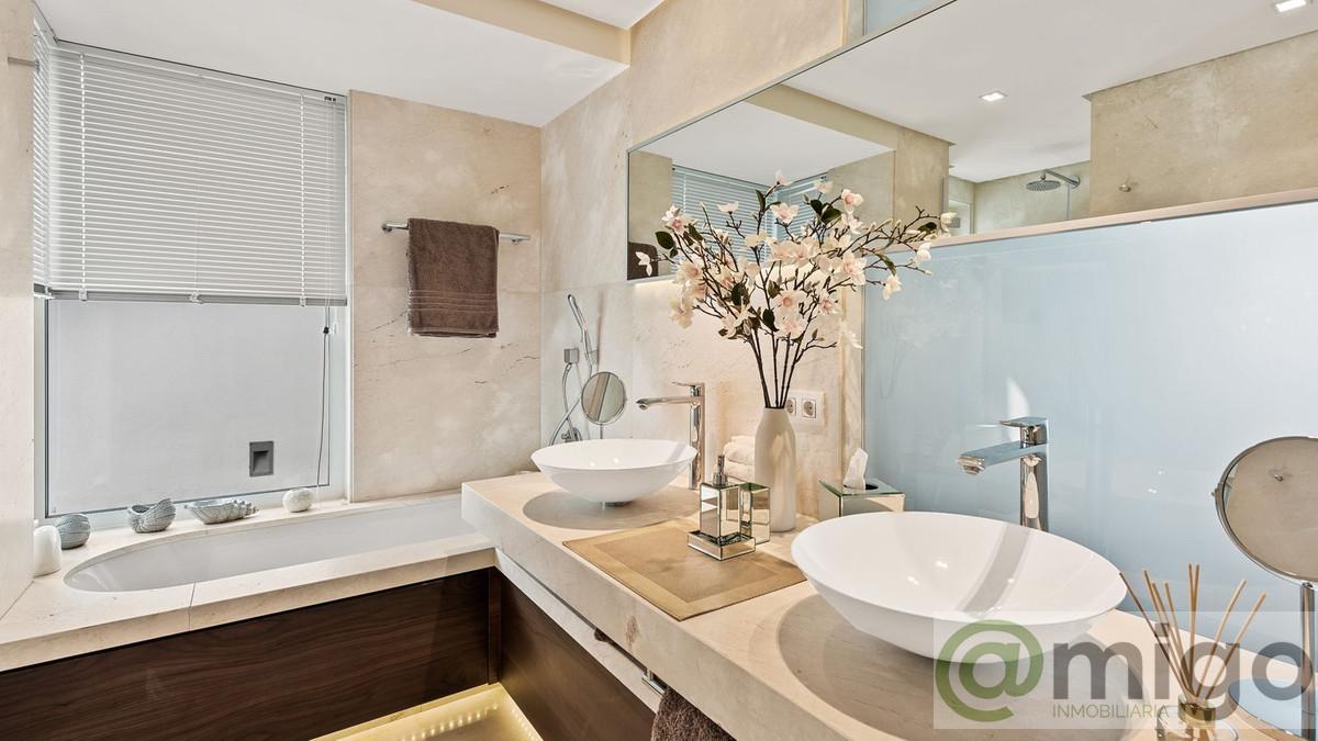 For sale of villa in Marbella