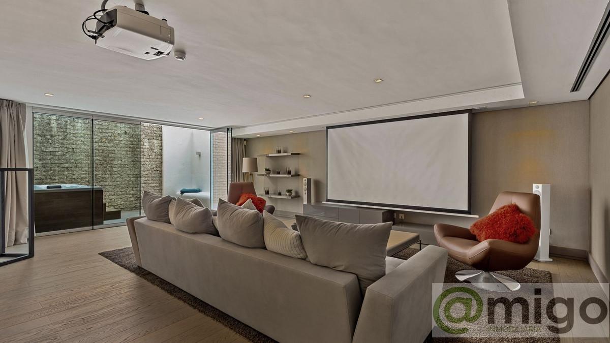 For sale of villa in Marbella