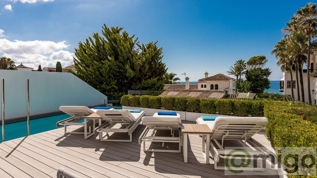 For sale of villa in Marbella