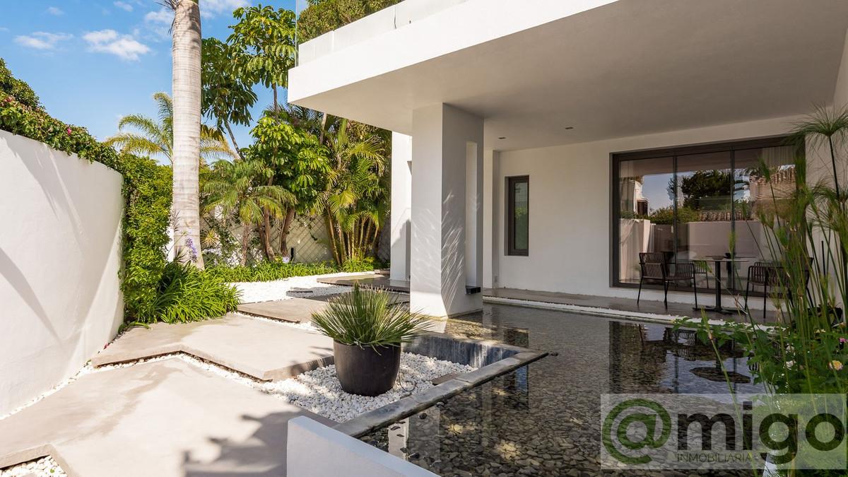 For sale of villa in Marbella
