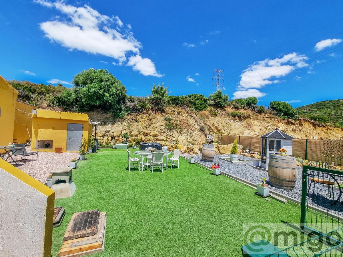 Venta de villa en Casares