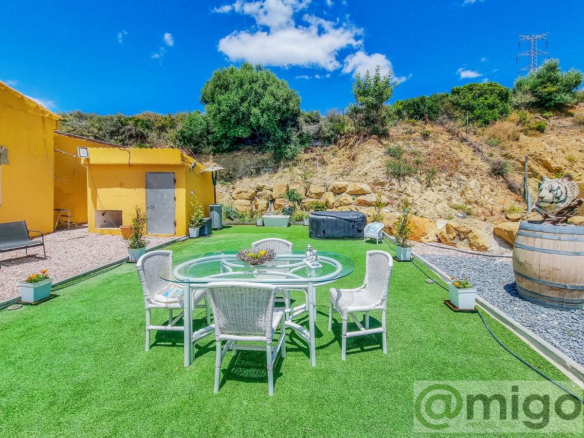 Venta de villa en Casares