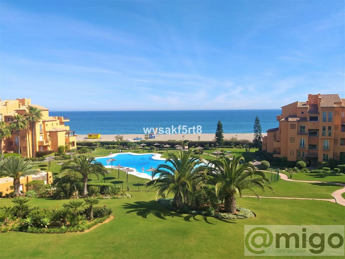 For sale of apartment in La Duquesa