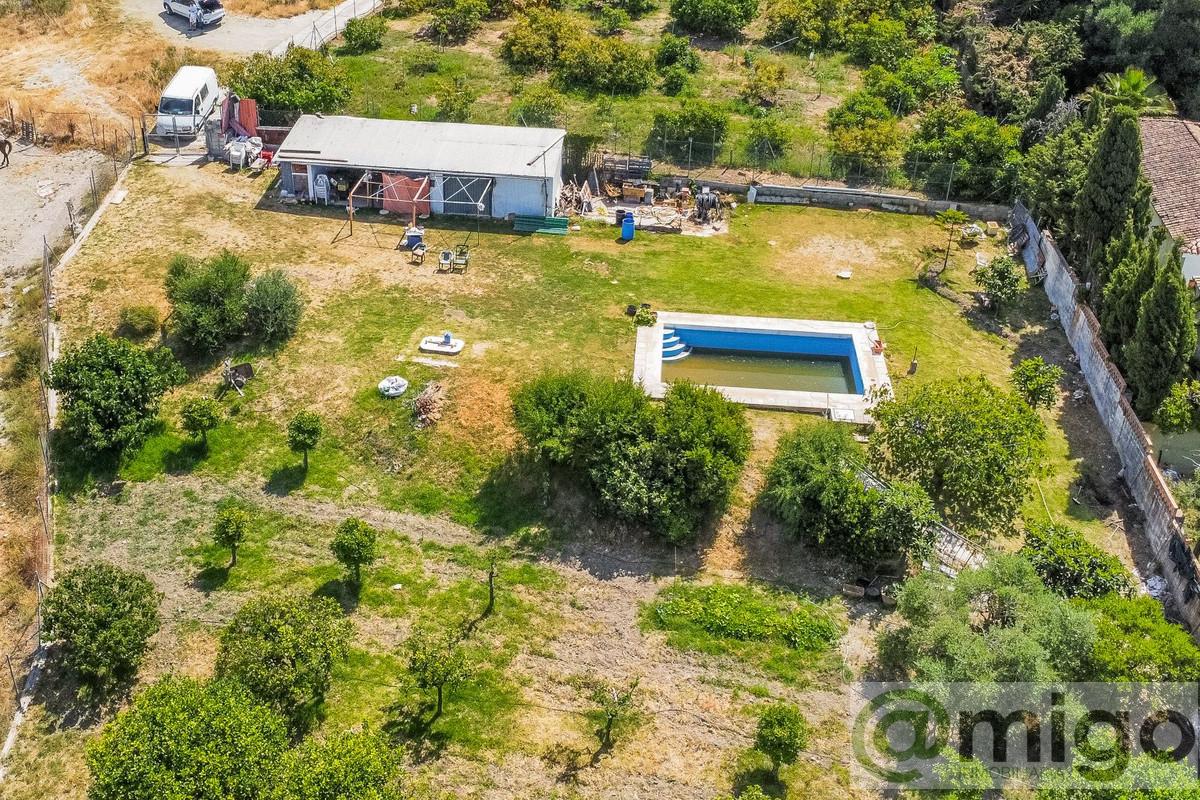 For sale of land in Estepona
