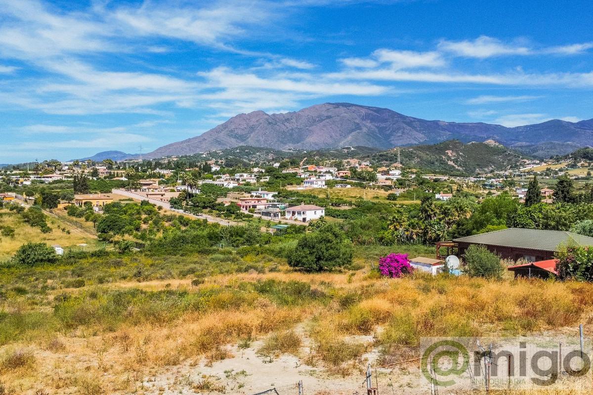 For sale of land in Estepona