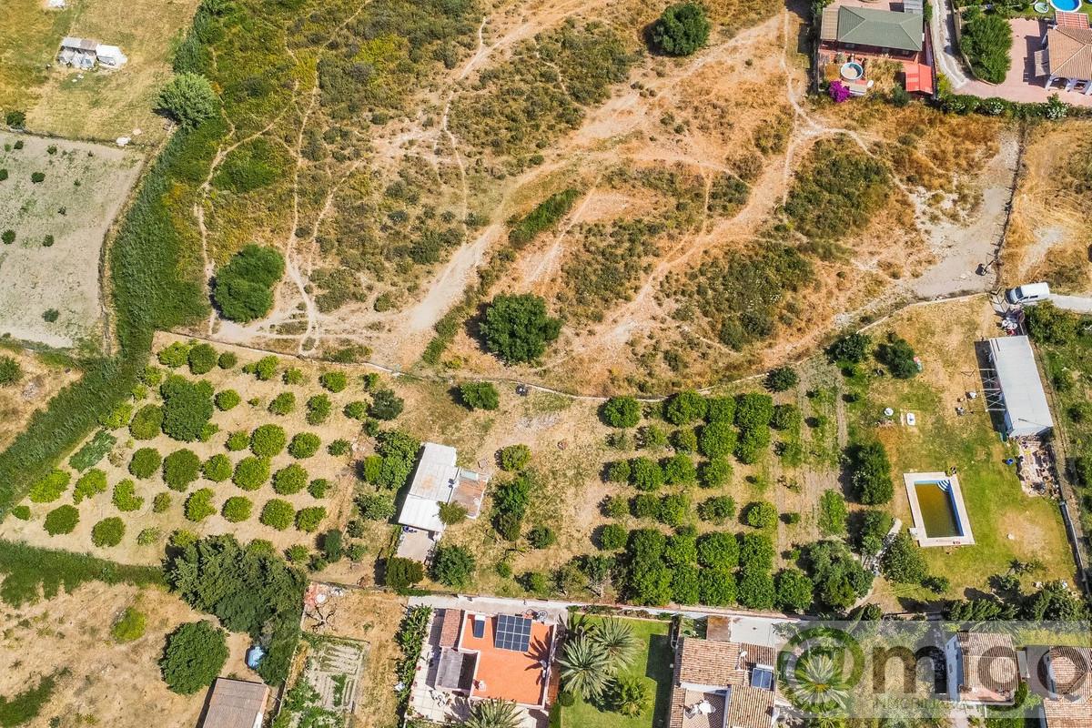 For sale of land in Estepona
