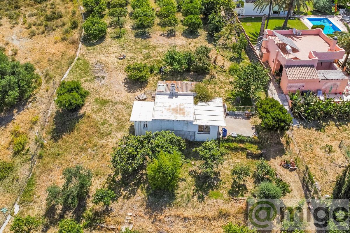 For sale of land in Estepona