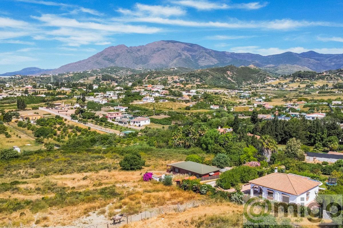 For sale of land in Estepona