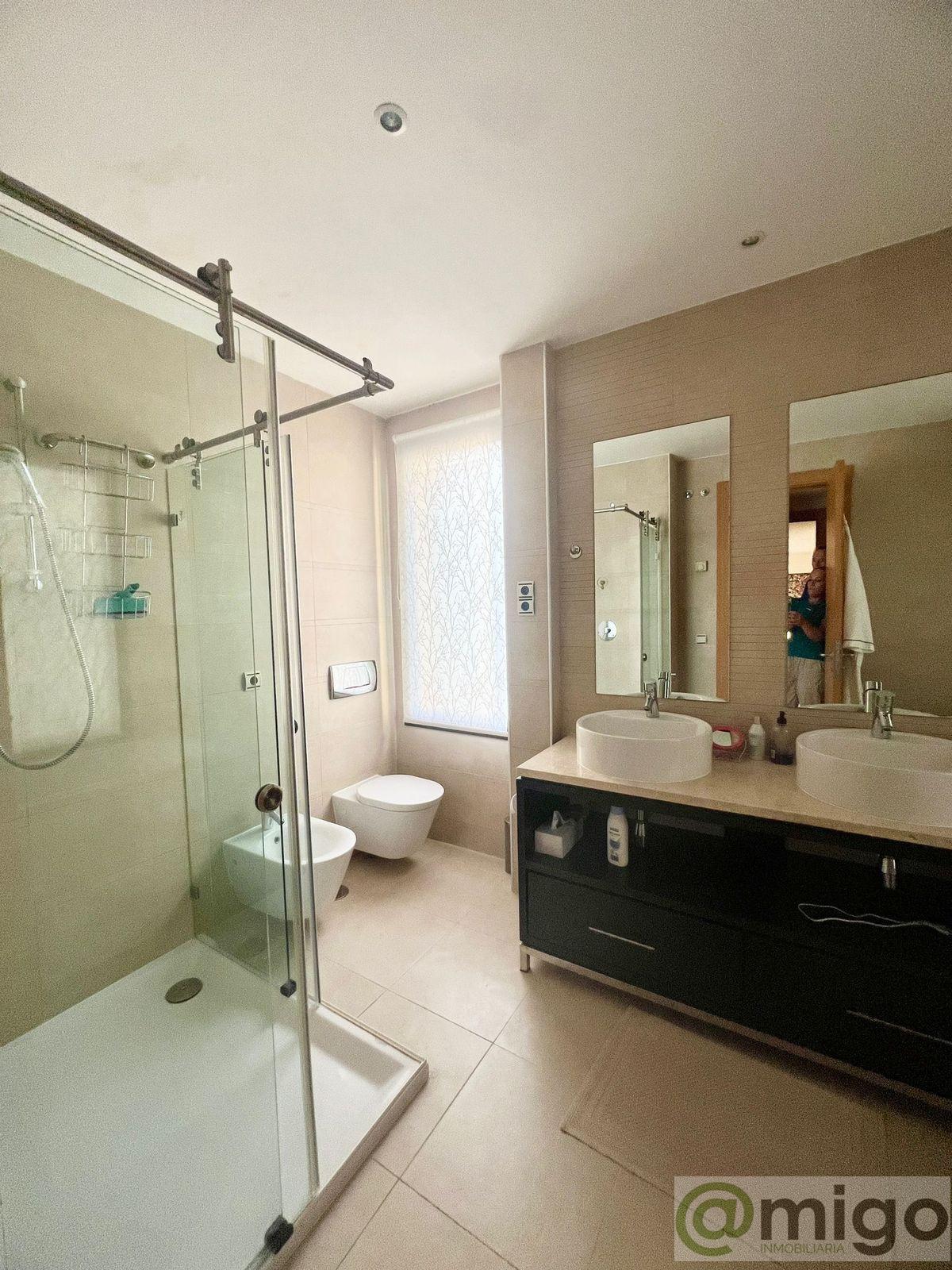 For sale of apartment in Marbella