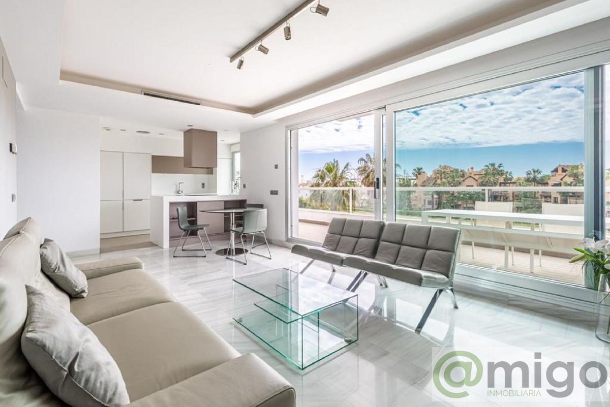 For sale of penthouse in Marbella