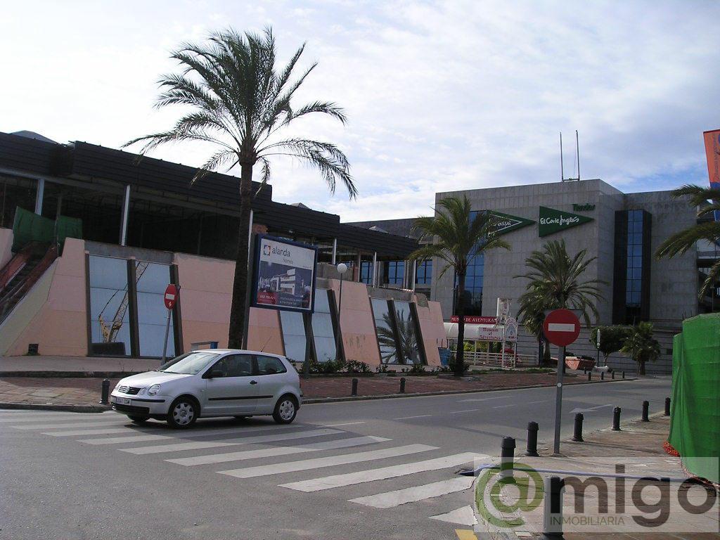 For sale of commercial in Marbella