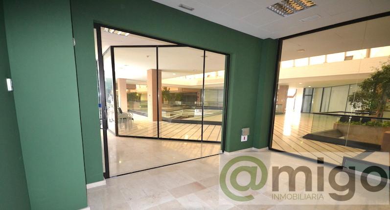For sale of commercial in Marbella