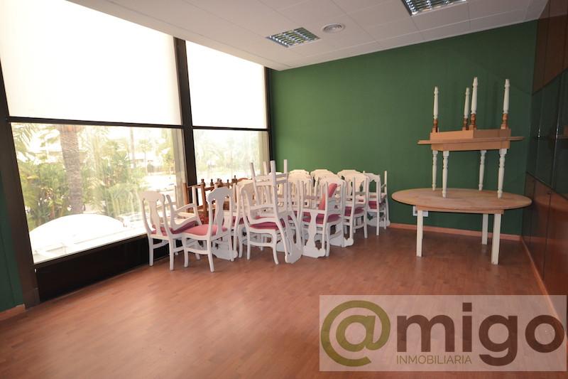 For sale of commercial in Marbella