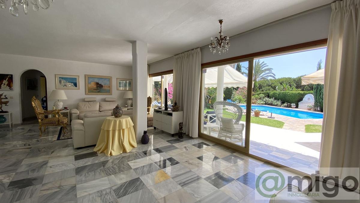 For sale of villa in Marbella