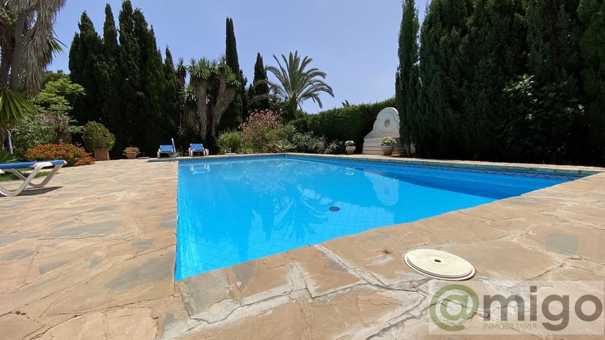 For sale of villa in Marbella