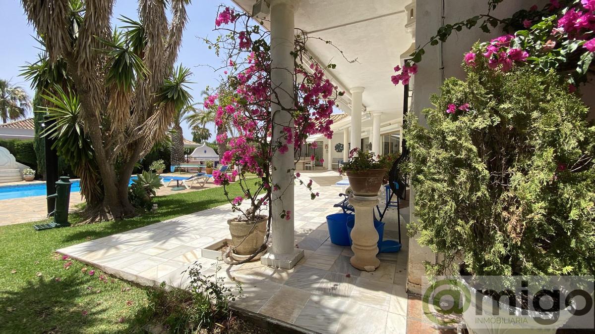 For sale of villa in Marbella