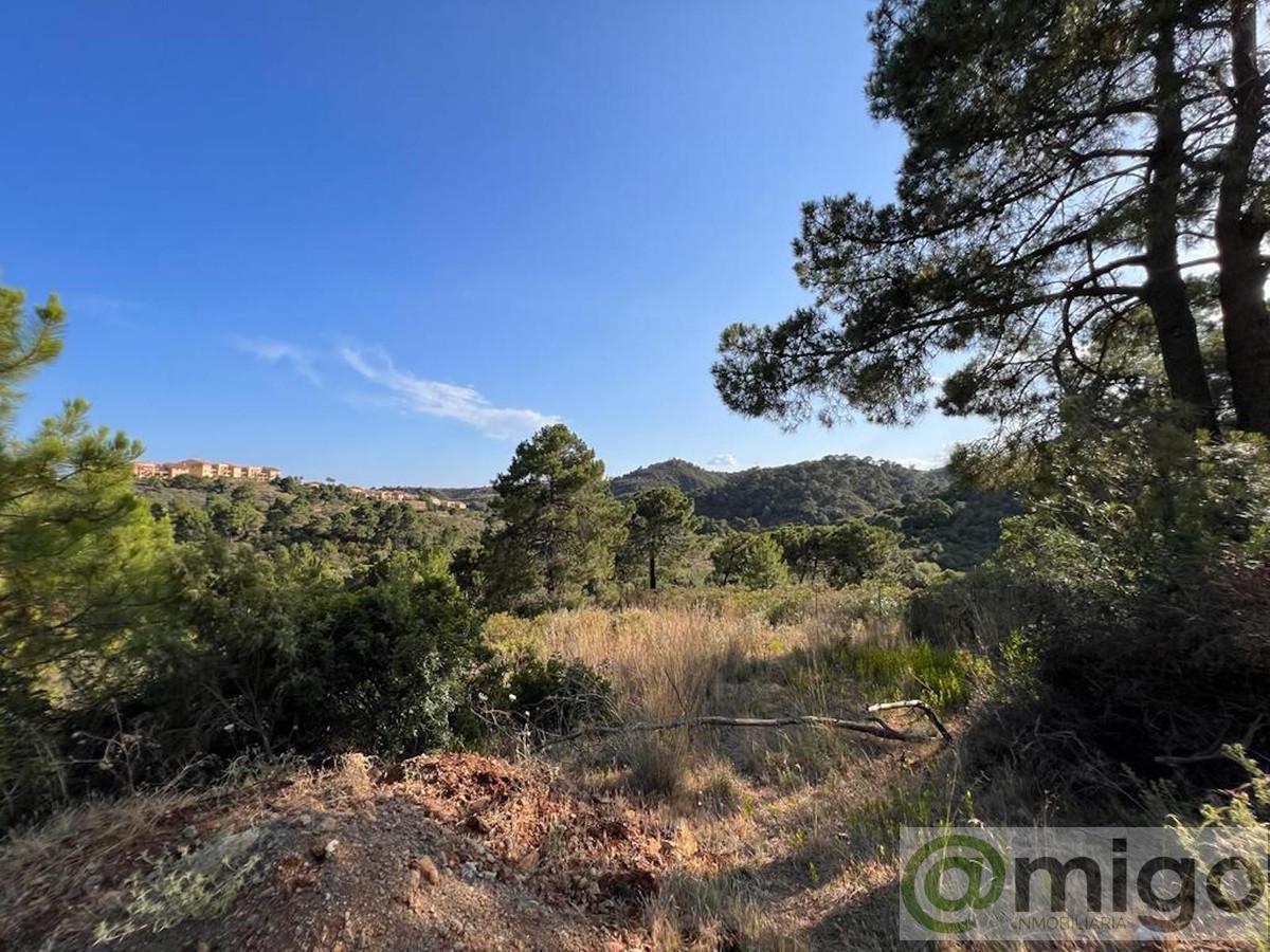 For sale of land in Estepona