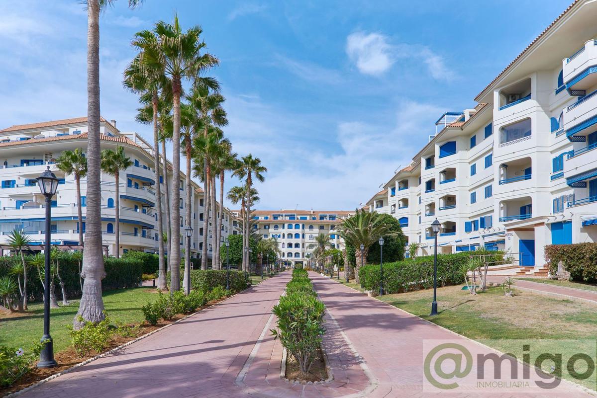 Venta de apartamento en San Luis de Sabinillas