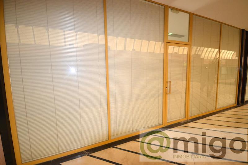 Venta de local en Marbella