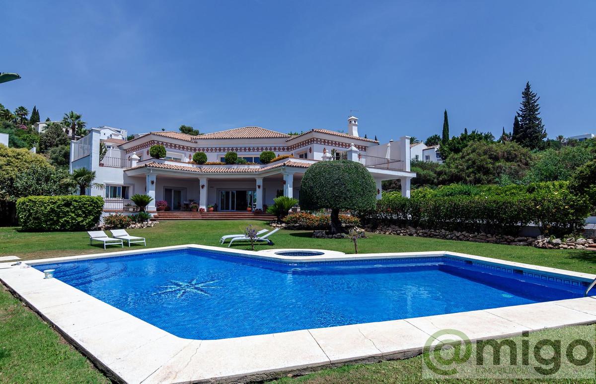 For sale of villa in Marbella