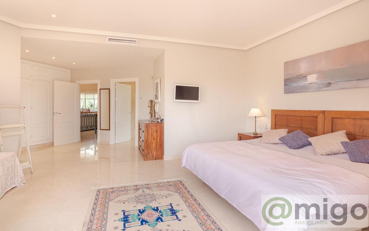 For sale of villa in Marbella