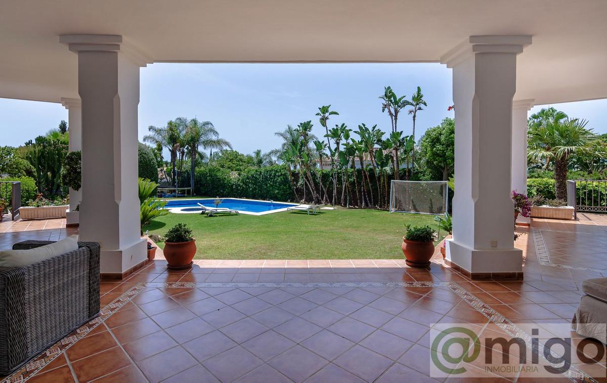 For sale of villa in Marbella