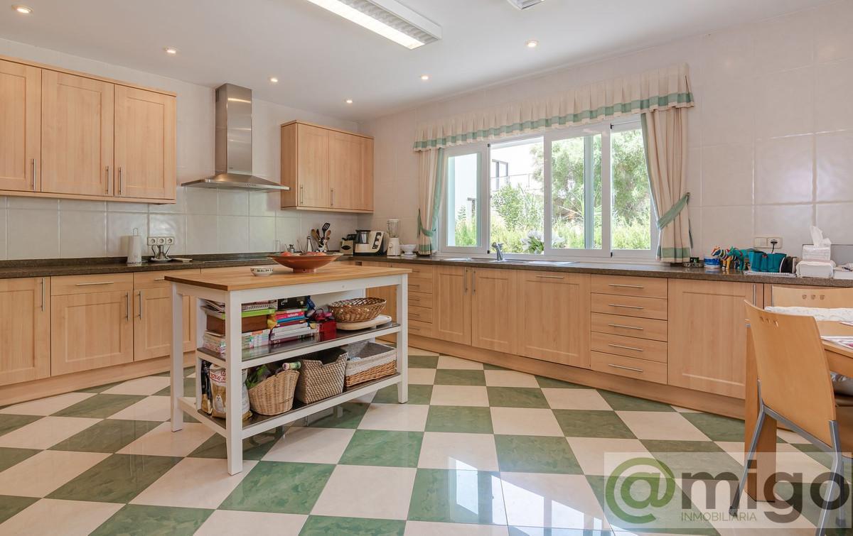 For sale of villa in Marbella